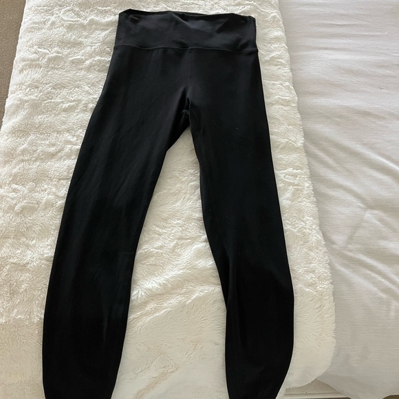 Vuori Black All the Feels leggings - Picture 2 of 3